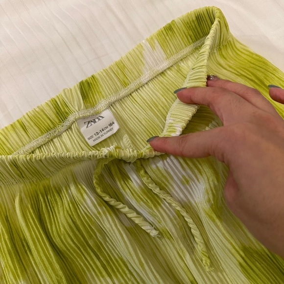 Zara Kids 13-14 Bright Green & White Flowy Pants - Picture 4 of 9